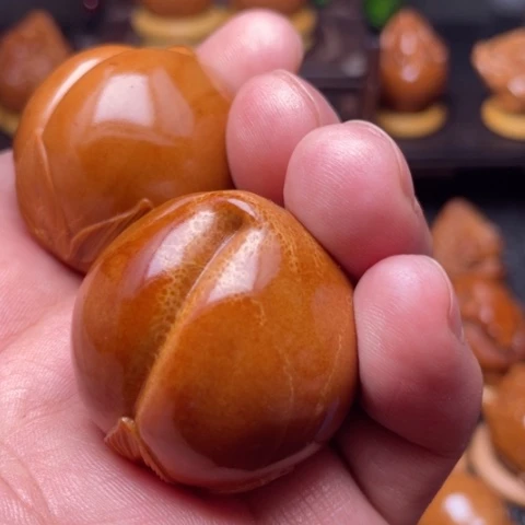 橄榄核手串/手链寿桃手球一对3.7左右