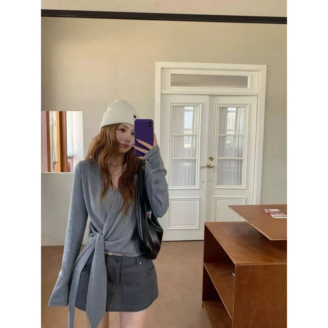 氛围感v领针织衫女秋冬设计气质收腰绑带毛衣上衣高腰百搭半身裙