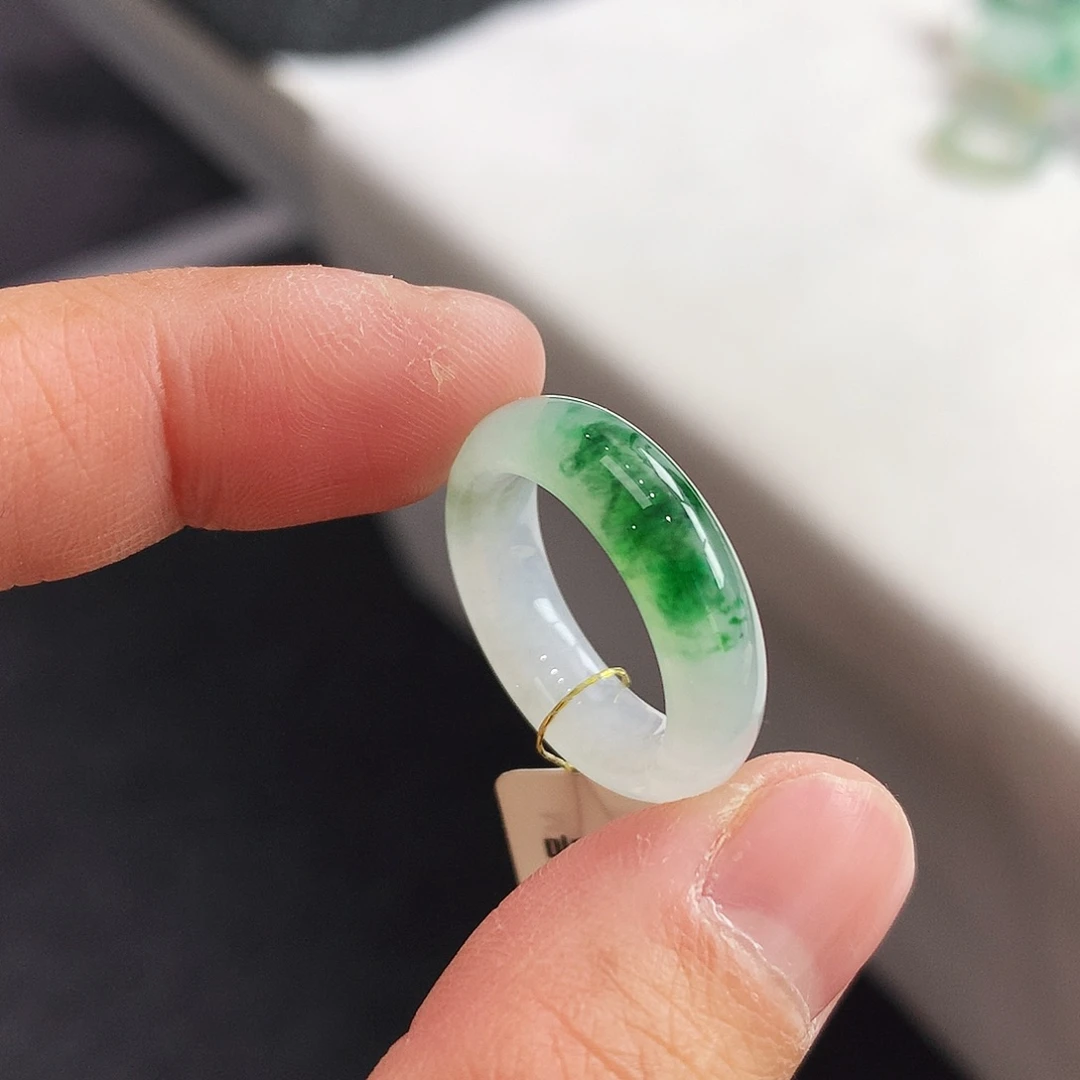 翡翠未镶嵌戒指12号
