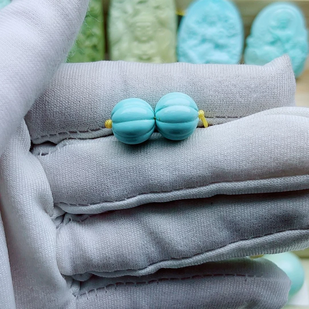 绿松石未镶嵌珠宝奇石