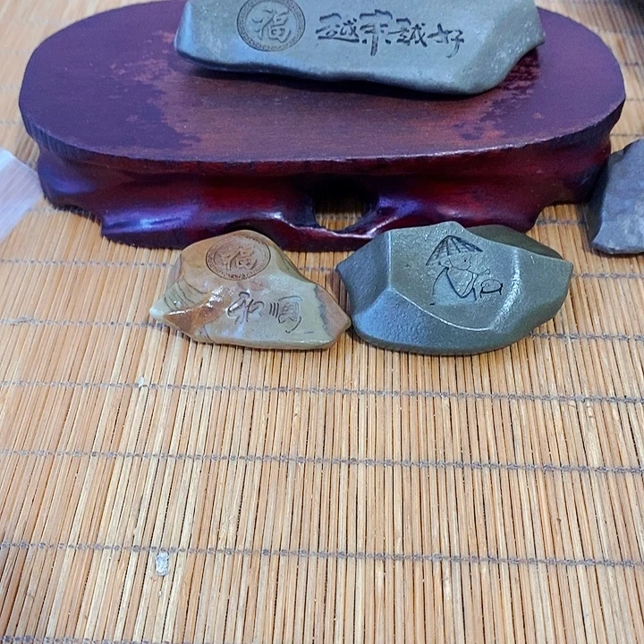 *****原石雕刻工艺品手把摆件