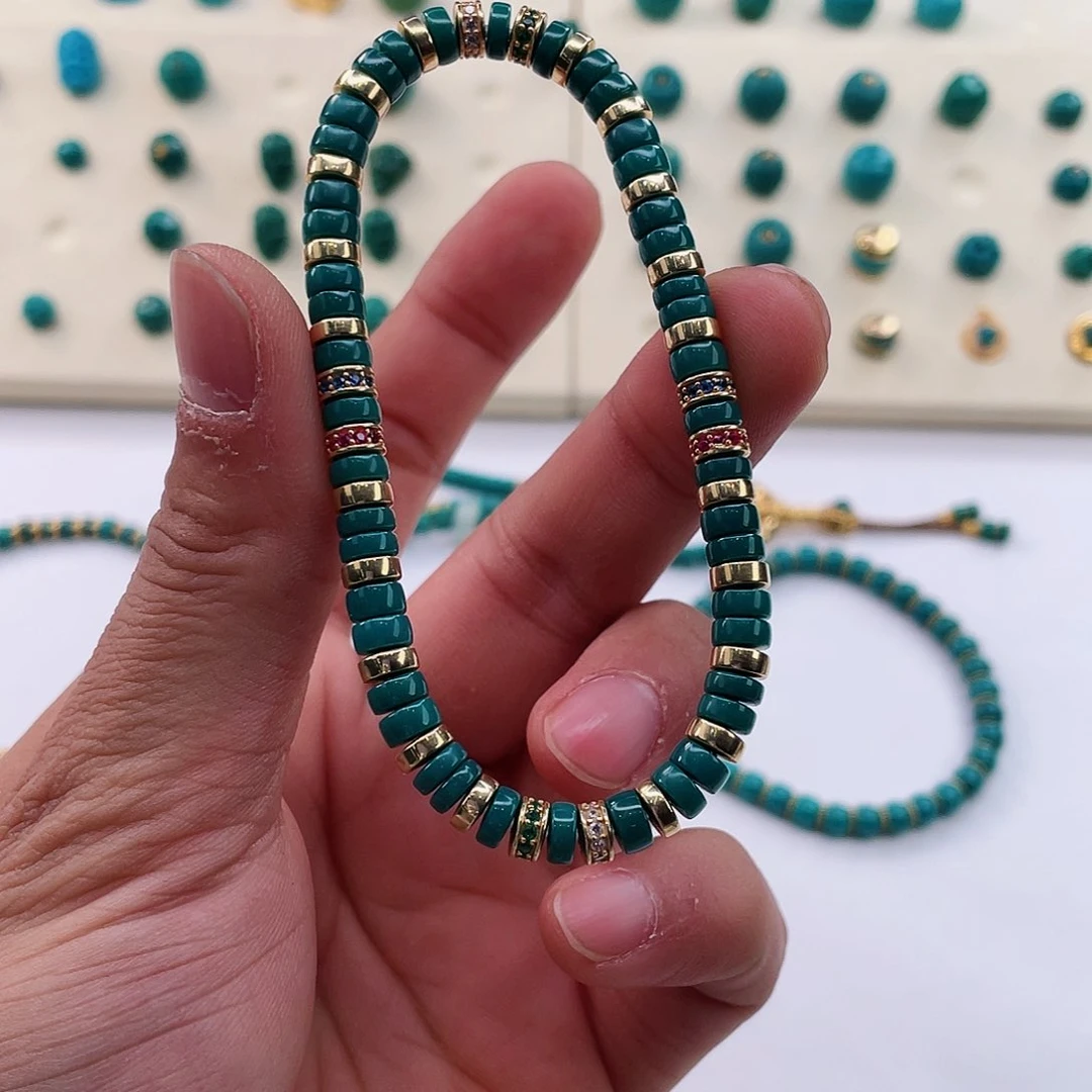 绿松石颈饰未镶嵌