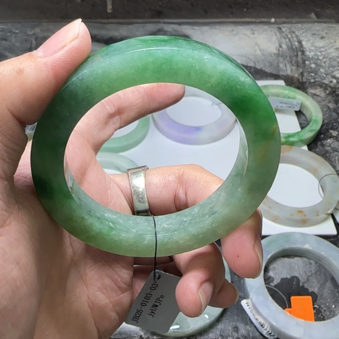 【闪购商品】定制翡翠翡翠未镶嵌心*