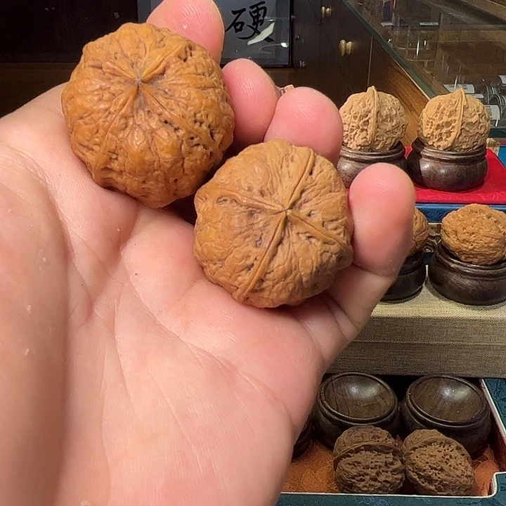 文玩核桃/四棱35尺