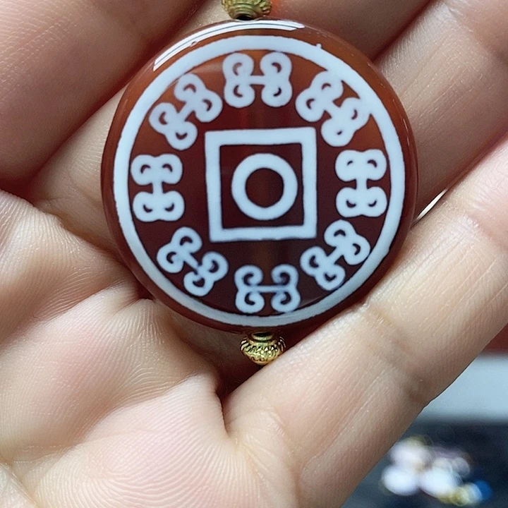 玛瑙/玉髓颈饰合金