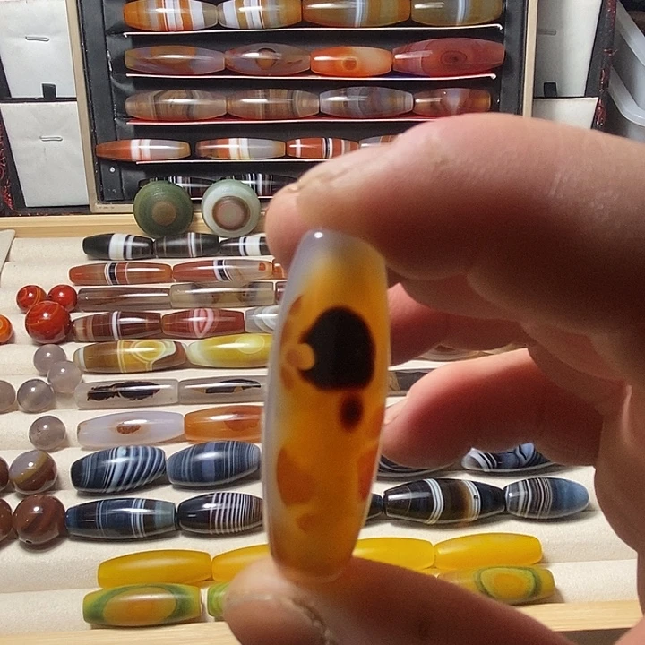 玛瑙/玉髓合金颈饰