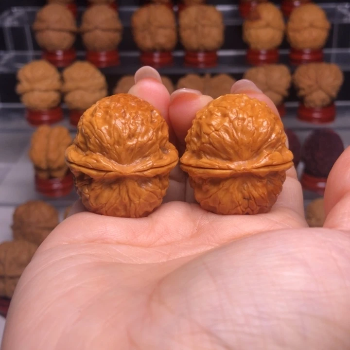 文玩核桃吊坠3金龟子元宝