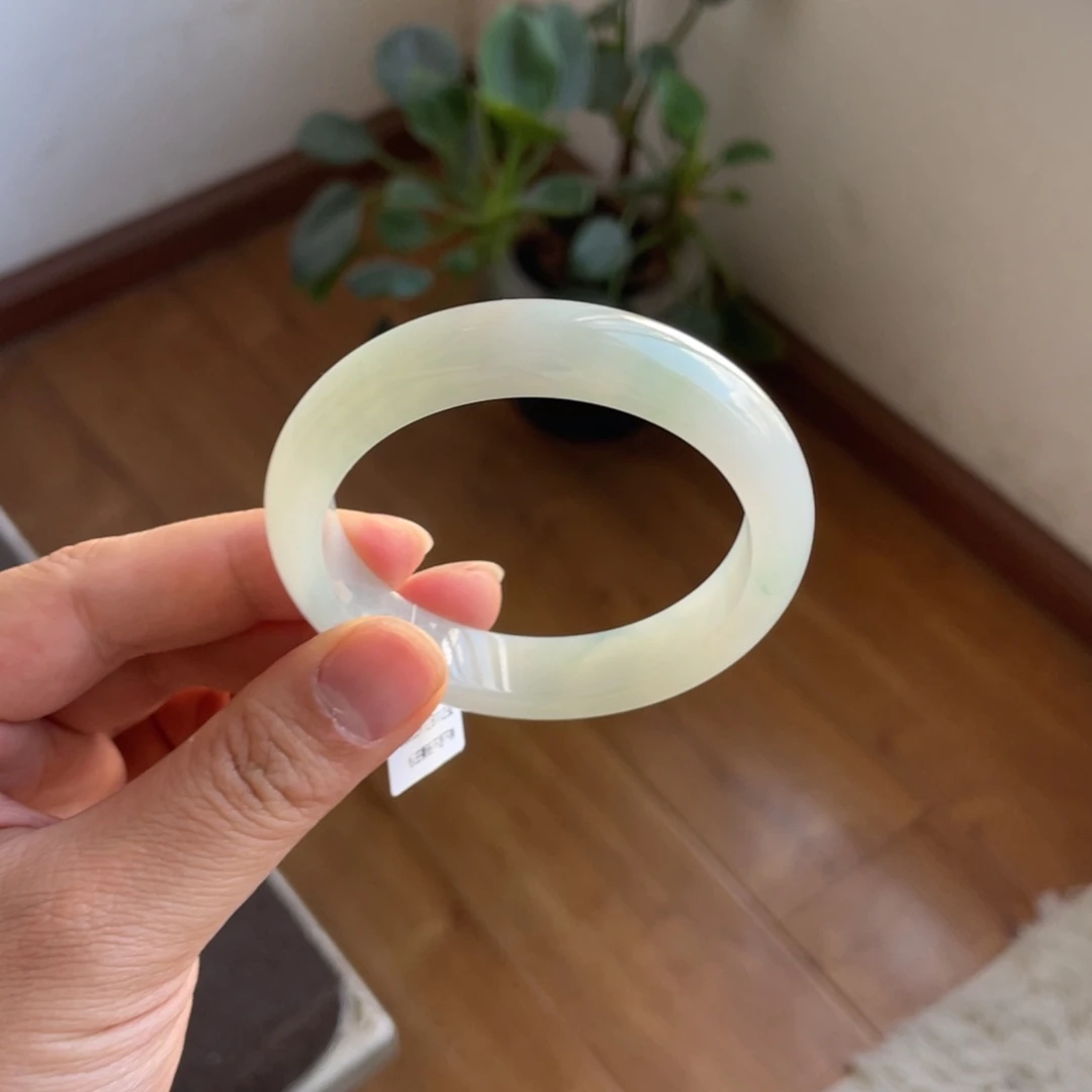 翡翠未镶嵌手镯底色正圈