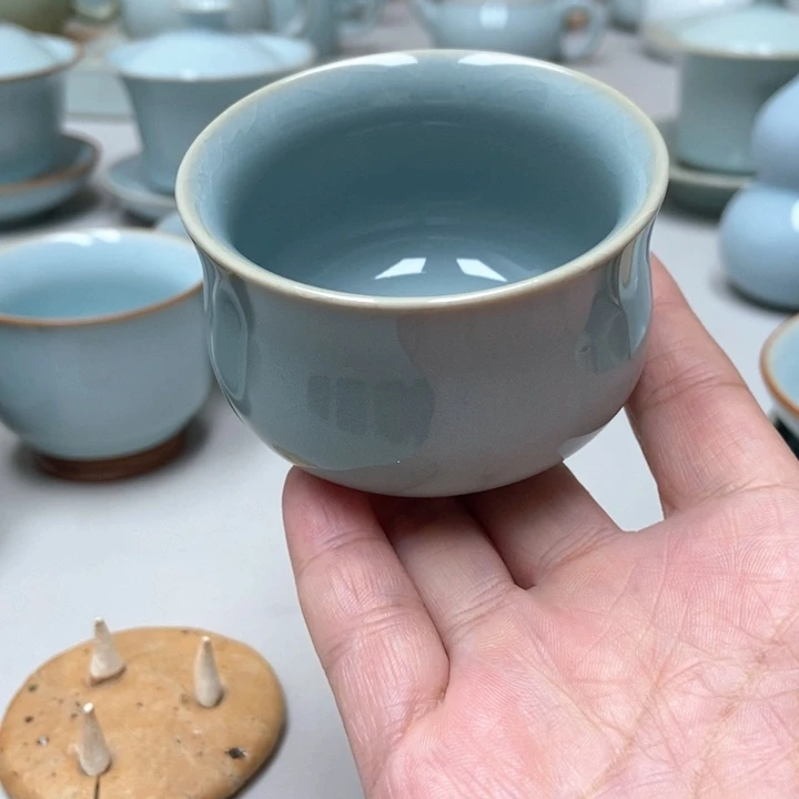 瓷微瑕支钉元宝杯无礼盒