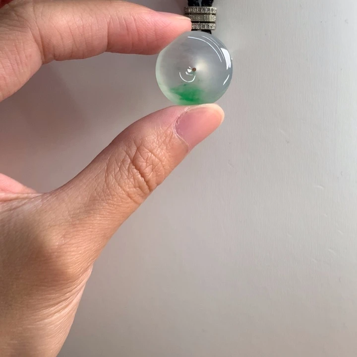颈饰未镶嵌翡翠….