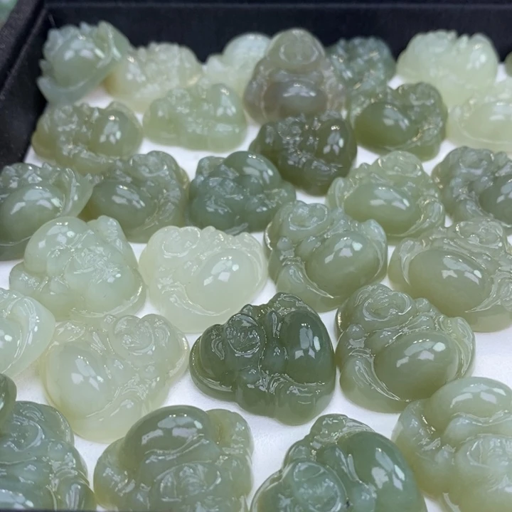 和田玉颈饰未镶嵌多样性发货一个