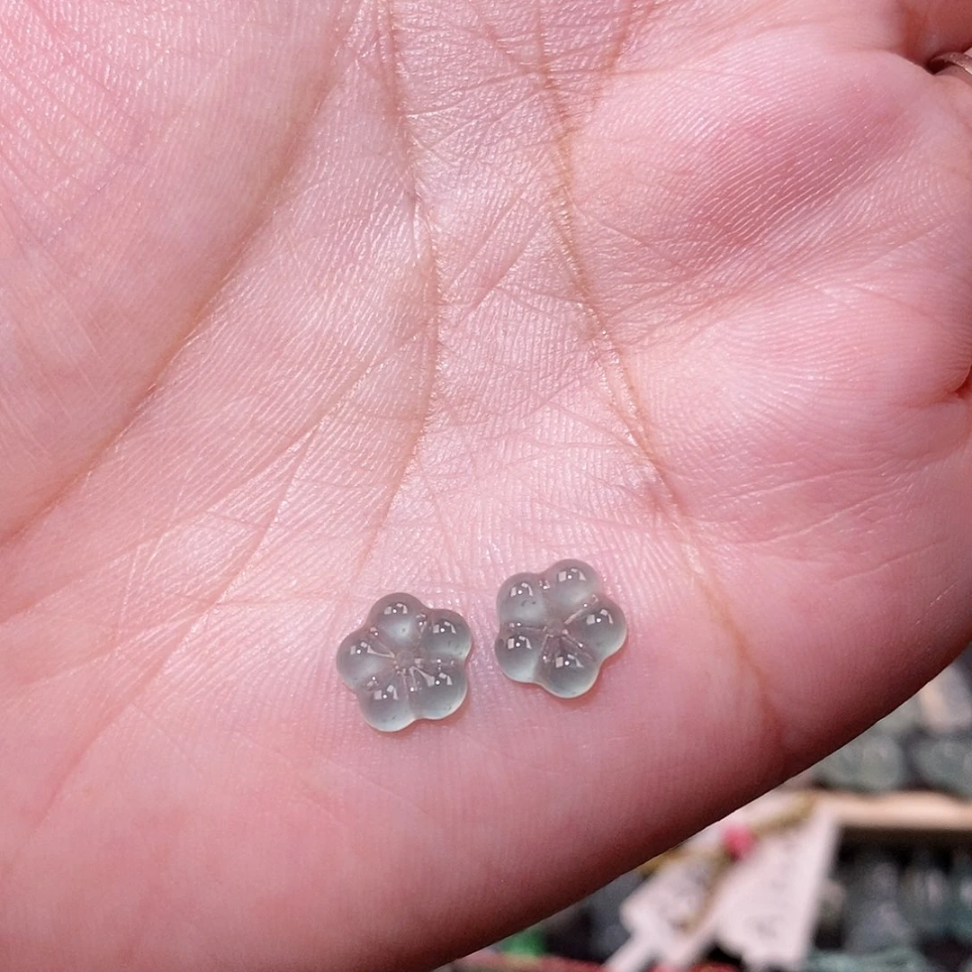 翡翠未镶嵌颈饰冰种小花一对福利