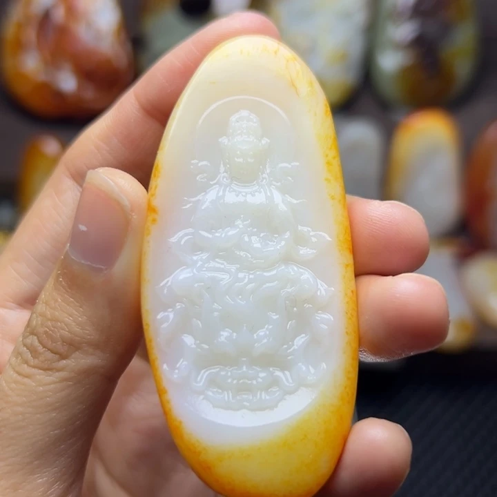 和田玉未镶嵌颈饰