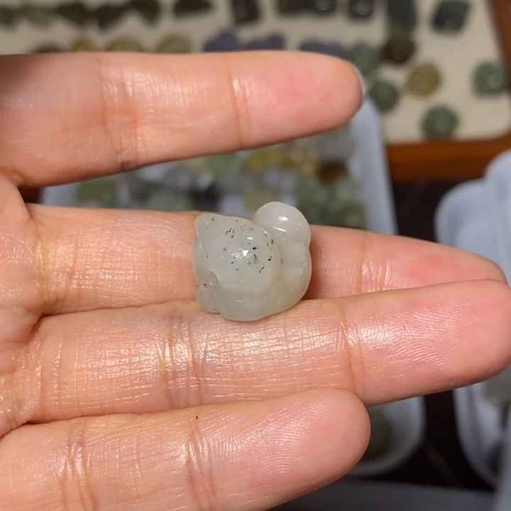 和田玉未镶嵌手链微瑕有棉