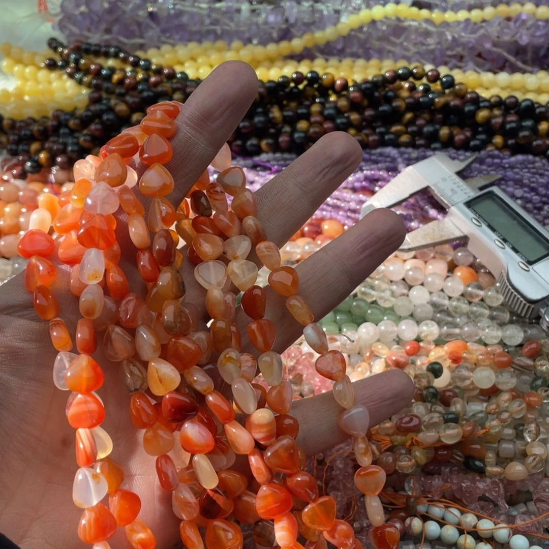 玛瑙/玉髓珠宝半成品未镶嵌一条装10mm红玛瑙三角片