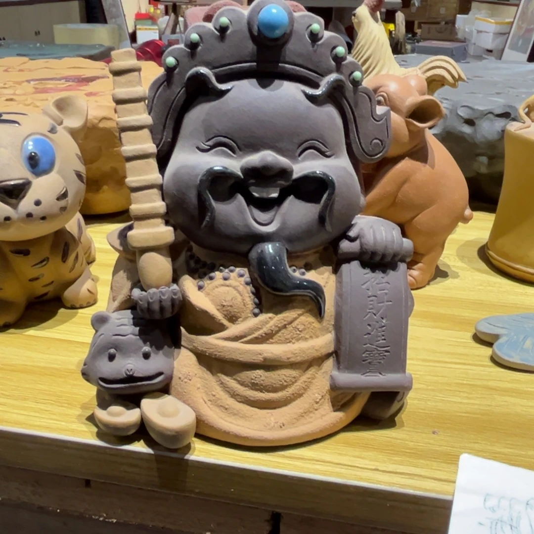 龙***茶宠紫砂武财神摆件