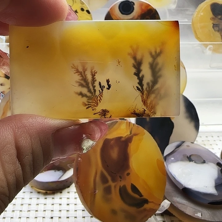 未镶嵌玛瑙/玉髓珠宝奇石