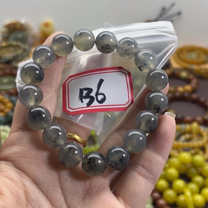未镶嵌蛇纹石玉手链