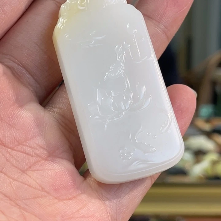 颈饰未镶嵌和田玉