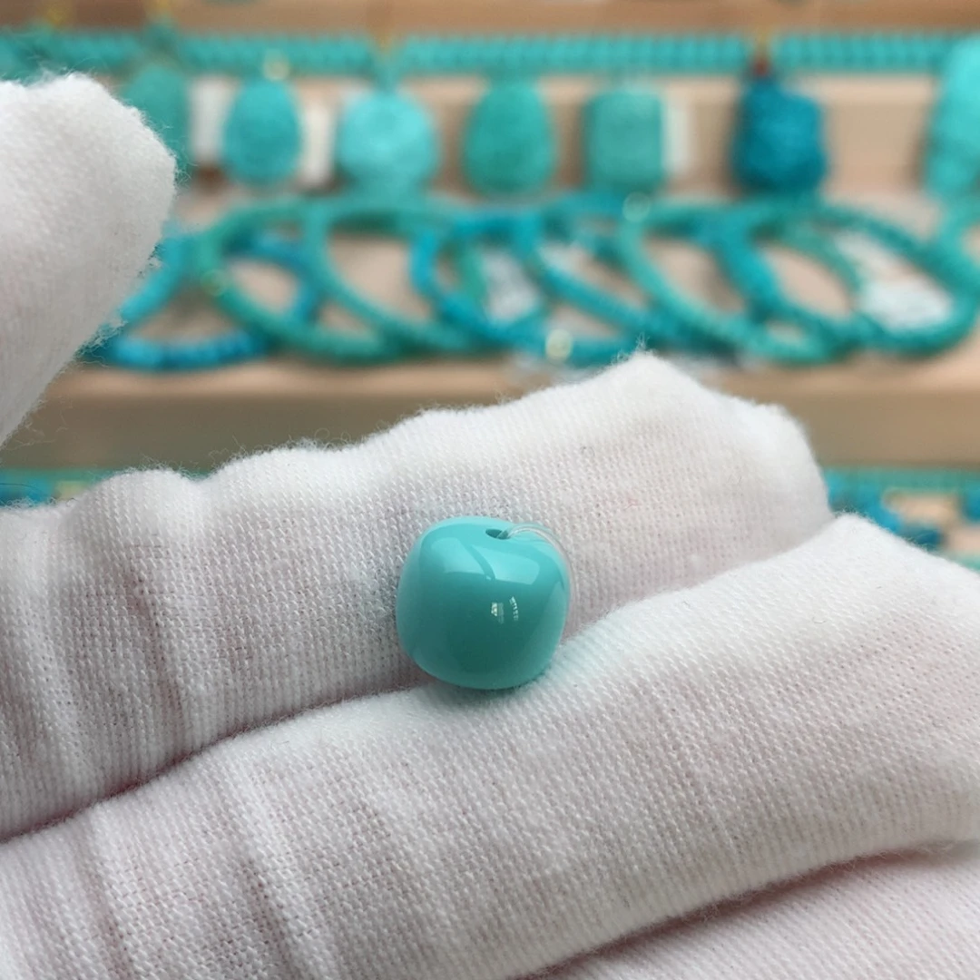 绿松石未镶嵌珠宝奇石10.3mm