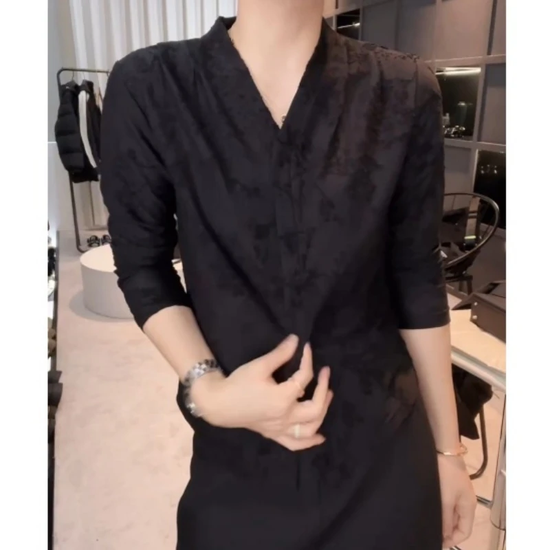 秋款V领设计感时尚百搭长袖显瘦上衣款女LK2506438