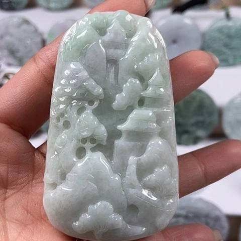 翡翠颈饰未镶嵌山水牌福利