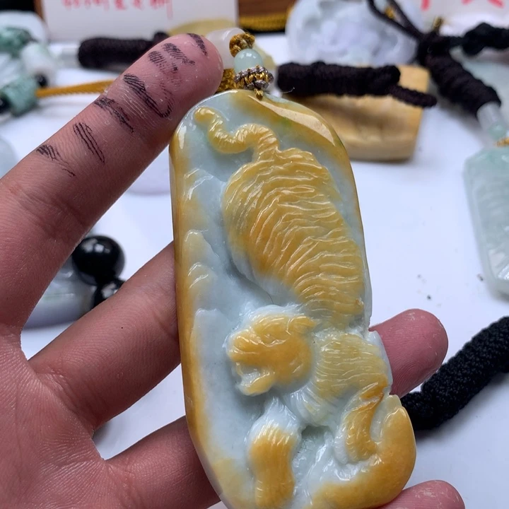 颈饰未镶嵌翡翠保真天然a货翡翠