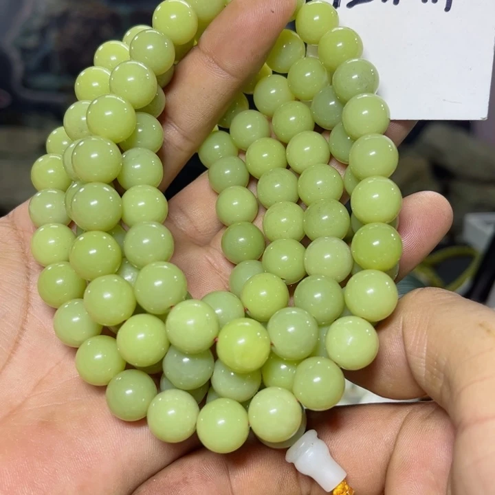 蛇纹石玉项链未镶嵌
