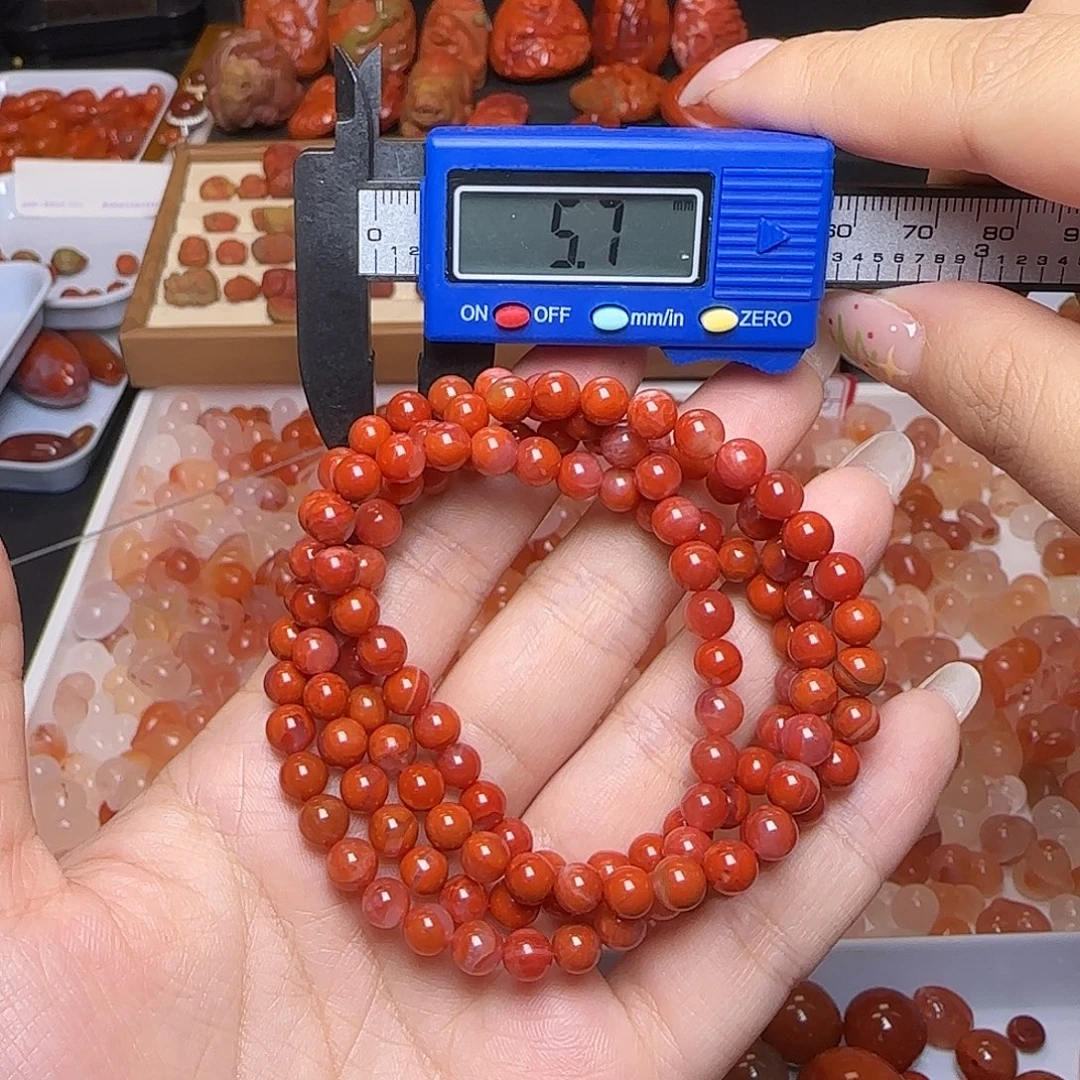 南红玛瑙未镶嵌颈饰