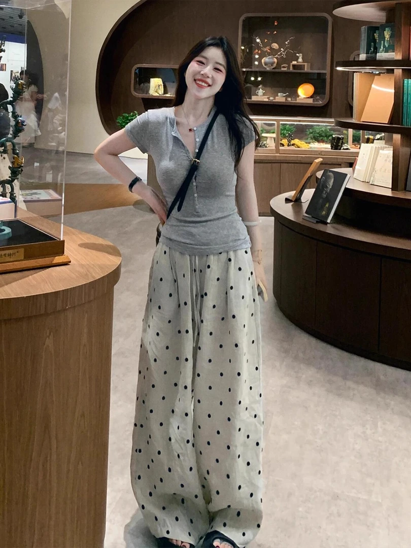 2025夏季穿搭一整套装女独特好看的修身显瘦上衣波点显瘦阔腿裤子