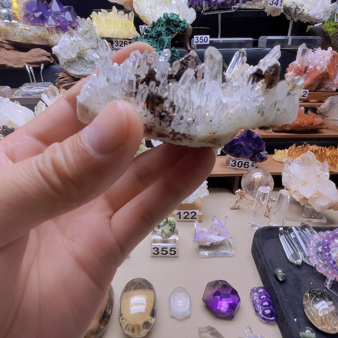 t***x石材白水晶簇