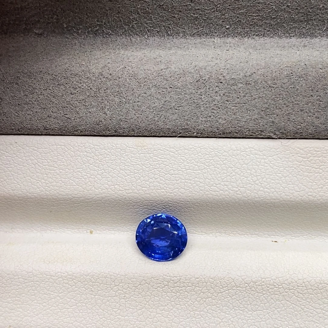 蓝宝石裸石1.75克拉天然矢车菊蓝宝石