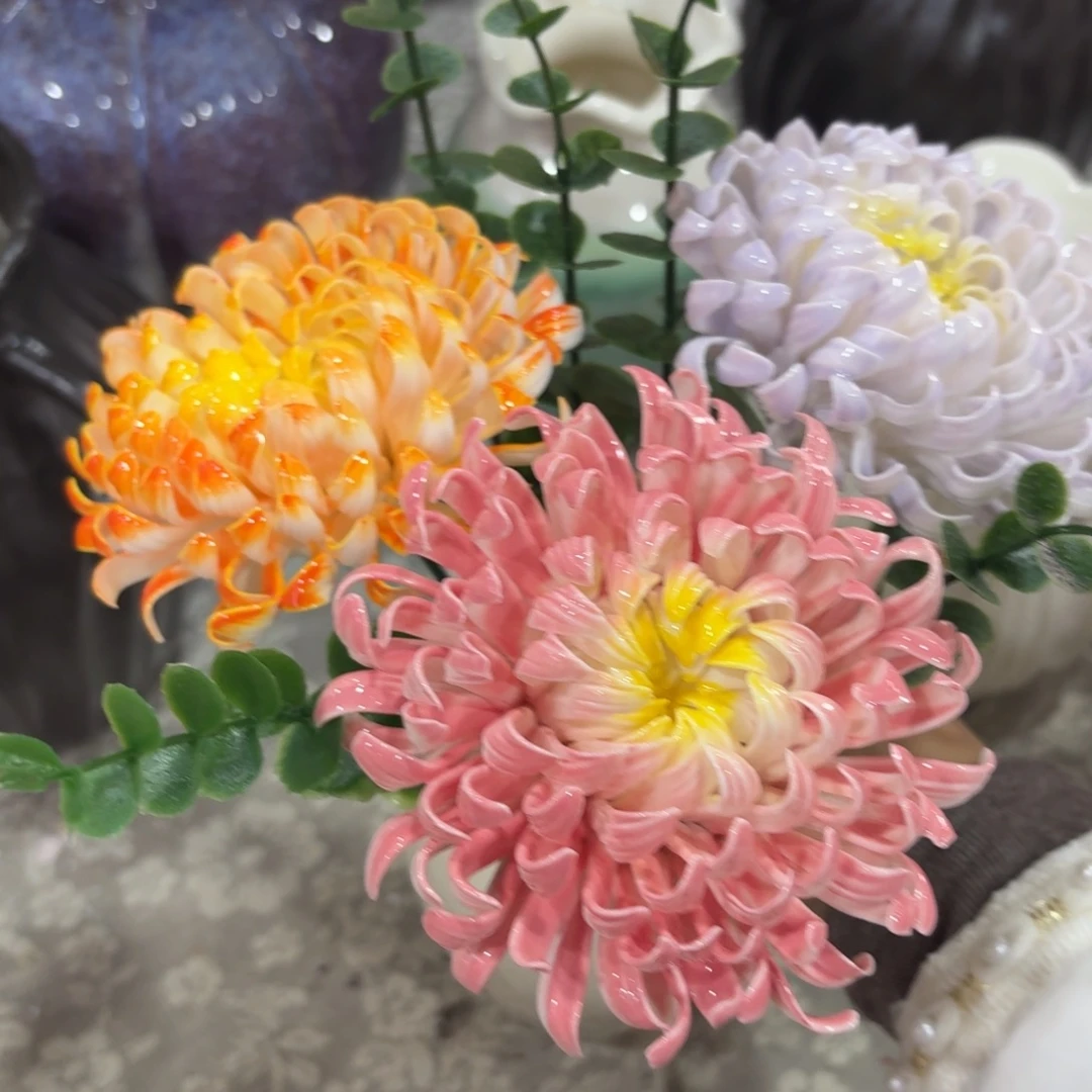 送5根草陶瓷花拍满20元发货，退款拉黑