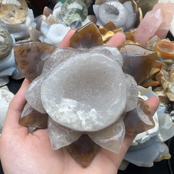赵***利未镶嵌摆件水晶a412