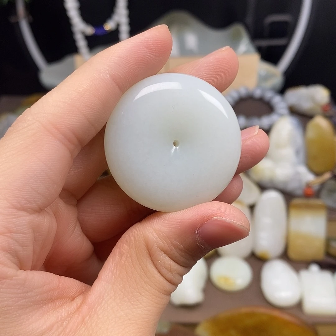 和田玉颈饰未镶嵌51