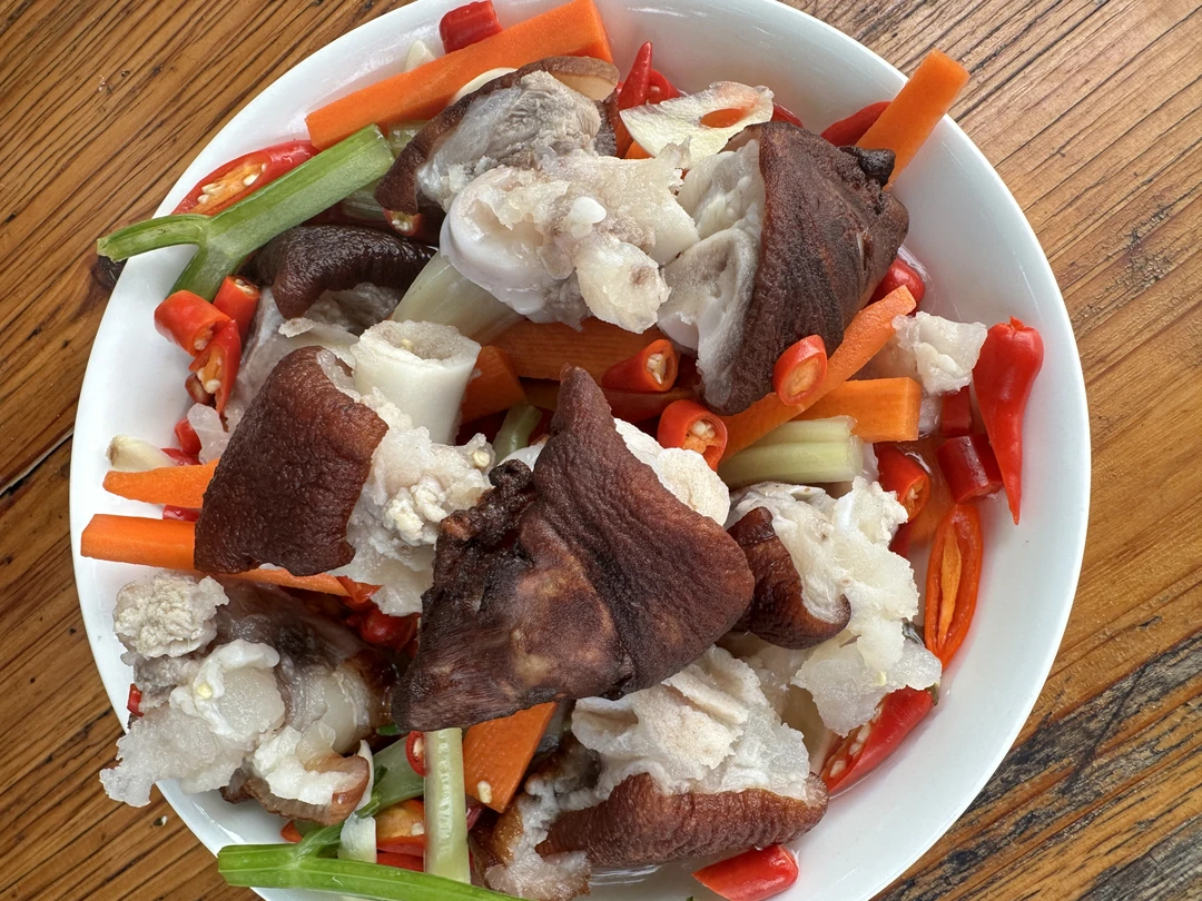 云南特产普洱景谷傣味特色酸辣泡猪脚酸辣开胃