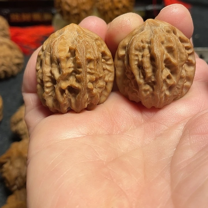 文玩核桃把件曹大龙