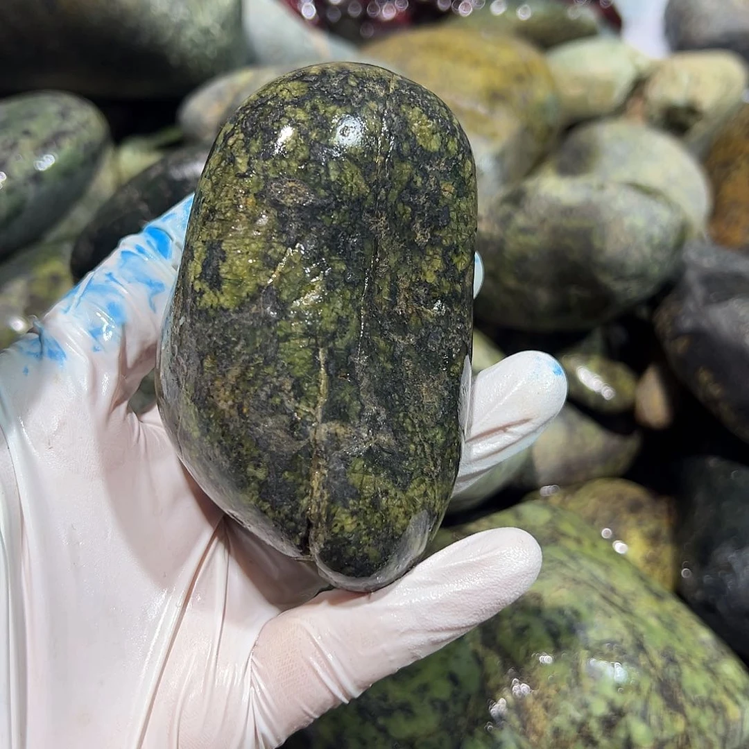 合金蛇纹石玉西藏藏玉药王石钱*