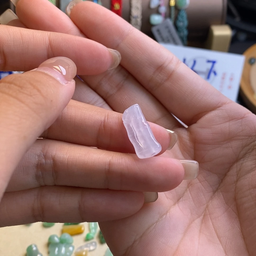 无***疆翡翠未镶嵌颈饰17854