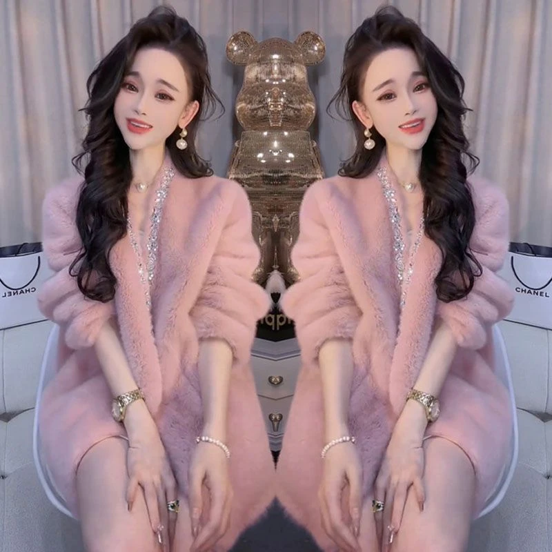 2024年冬季网红新款时尚欧货保暖精致亮钻气质高级感毛毛短外套女