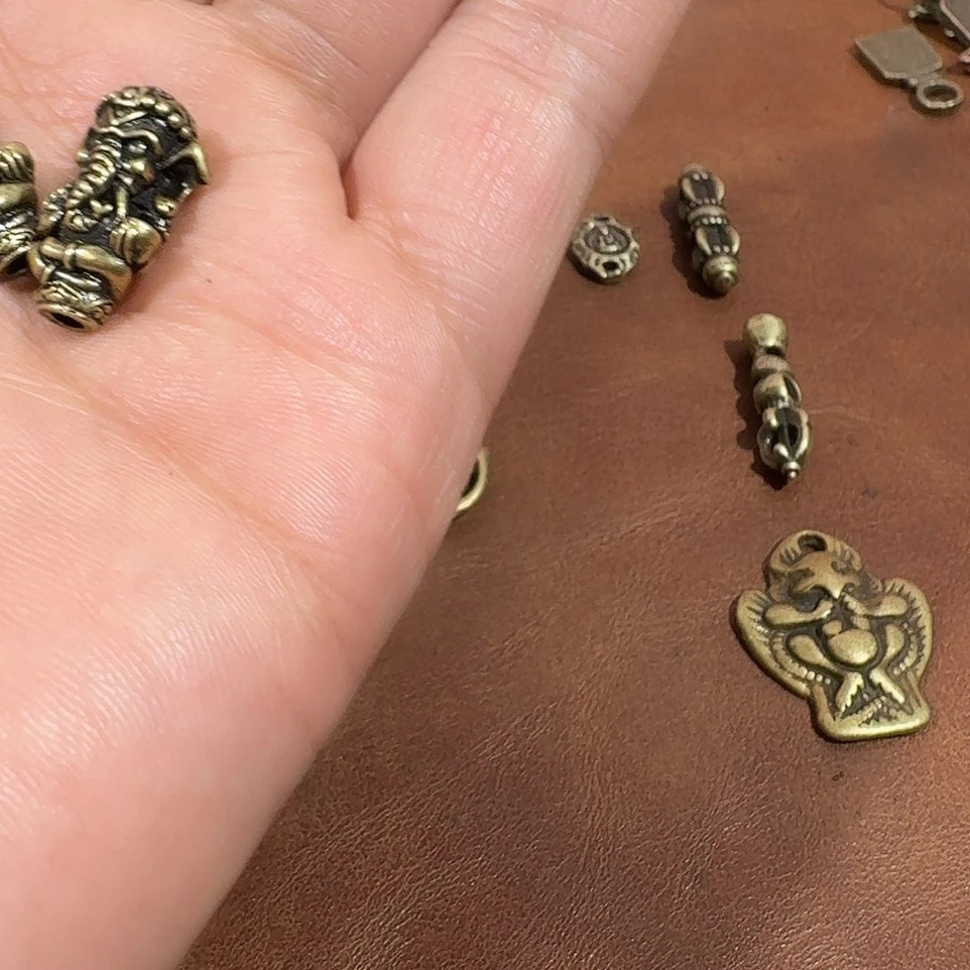 藏传文玩小配饰很好看