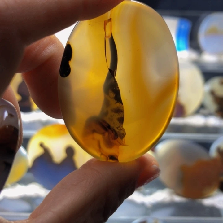 合金玛瑙/玉髓珠宝奇石119