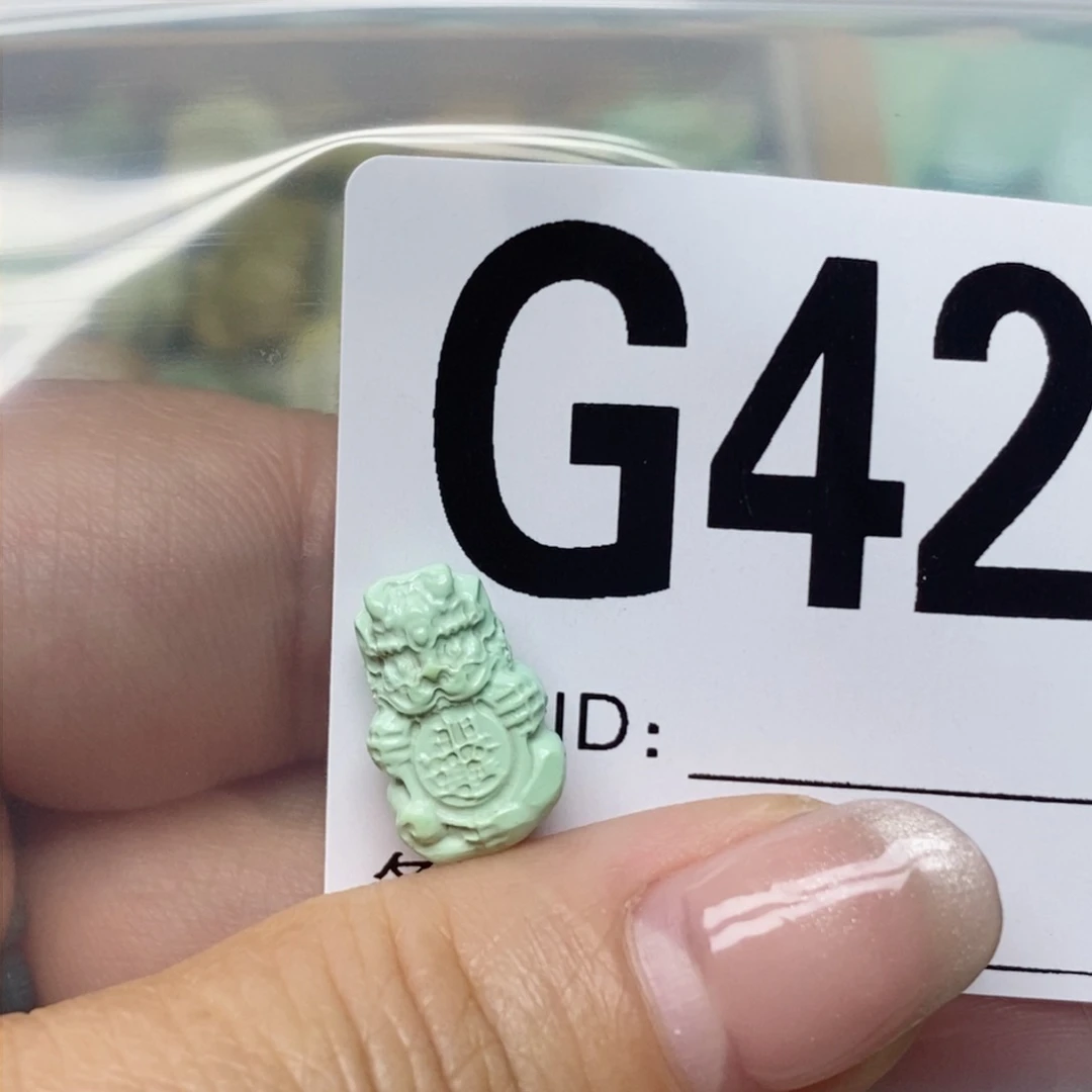 绿松石配饰未镶嵌