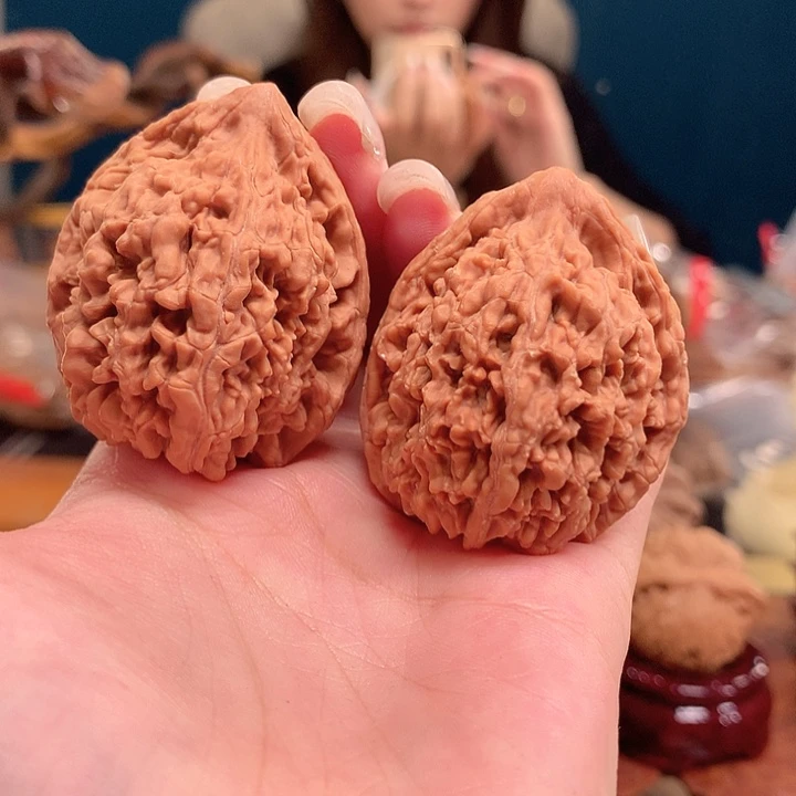 文玩核桃吊坠蚂蚁王