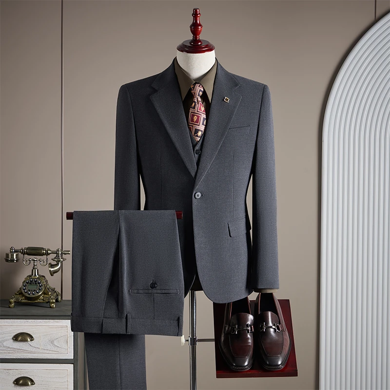 【诺亚恒】两件套意式西服套装商务休闲一粒扣平驳领修身西装LJT810