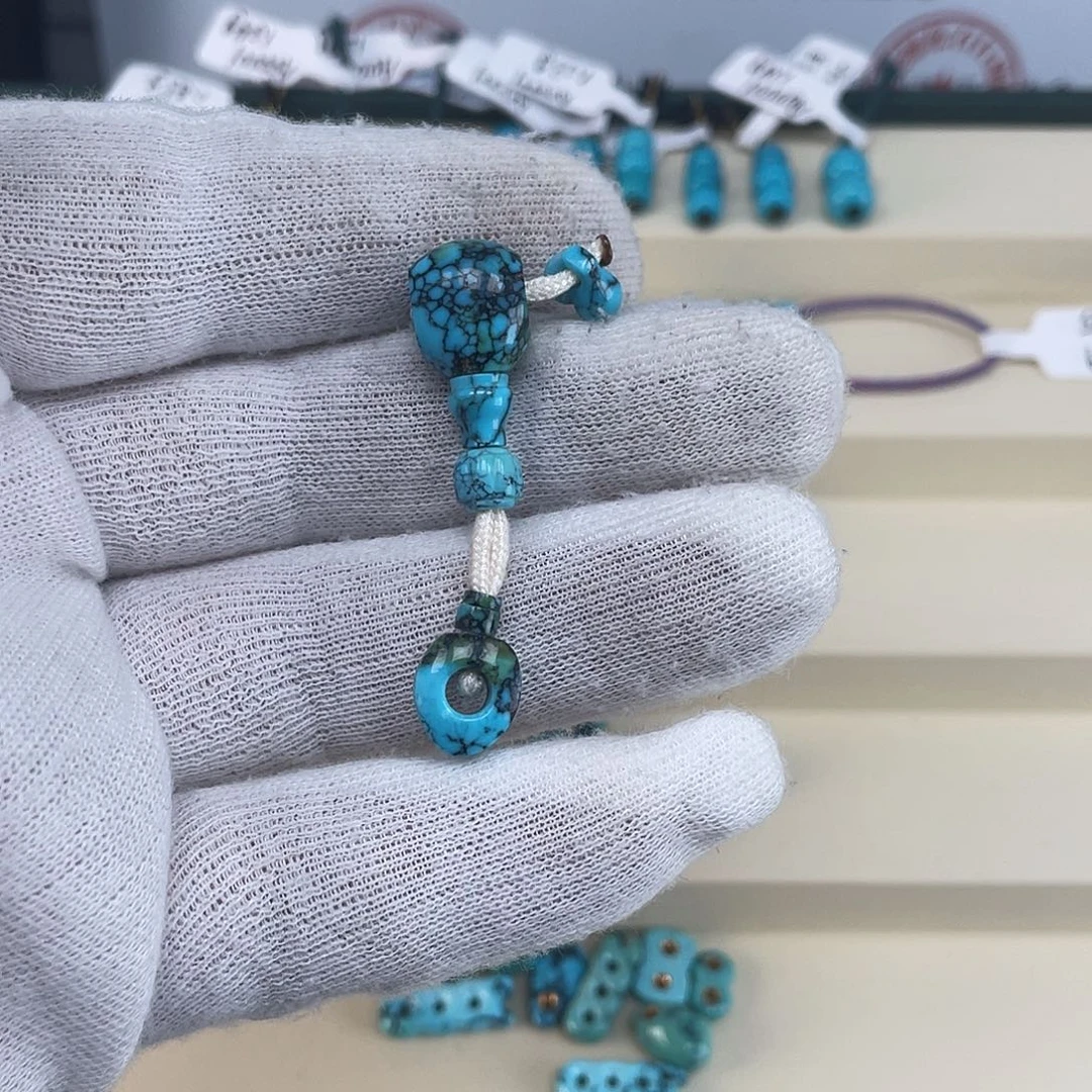 绿松石未镶嵌三通