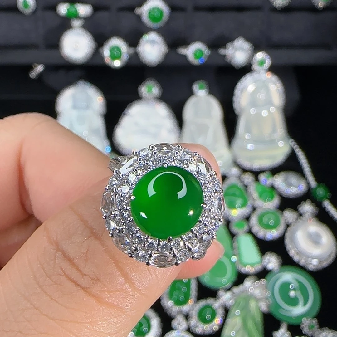 翡翠18K金镶嵌戒指天然翡翠