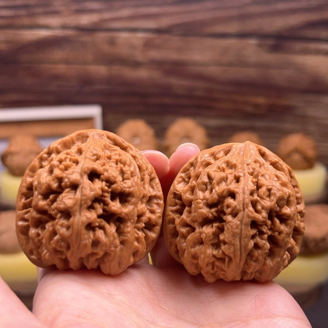 吊坠桃核大粗筋闪56