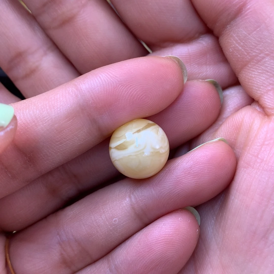 阿***t未镶嵌琥珀裸石蜜蜡