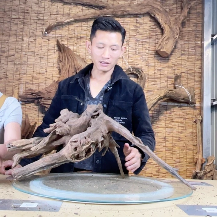 代***号紫檀木类家具风化木